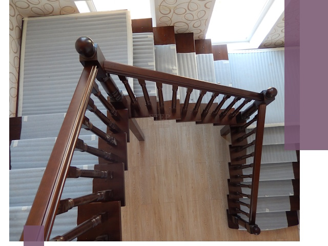 П-образные лестницы под ключ в Шумерле — изготовление и монтаж