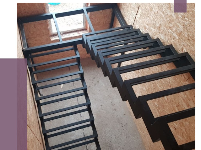 Демонтаж лестниц на металлокаркасе в Шумерле от 7821 руб. за м²