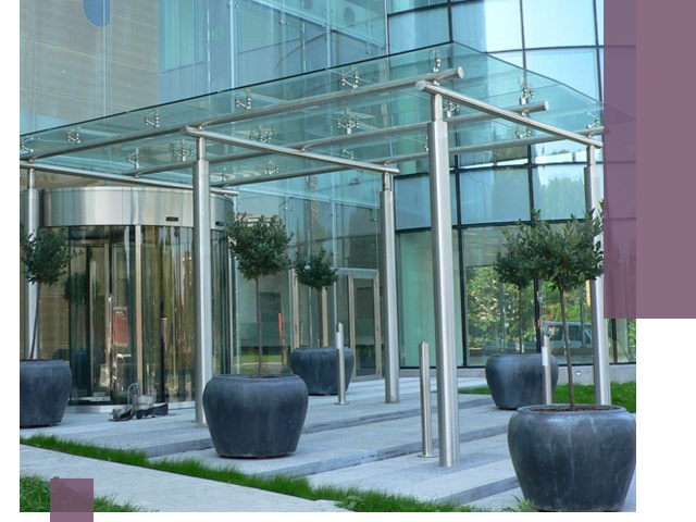 Навесы из стекла на заказ в Шумерле — монтаж и установка