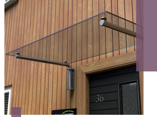 Стеклянные козырьки на входы и фасады в Шумерле