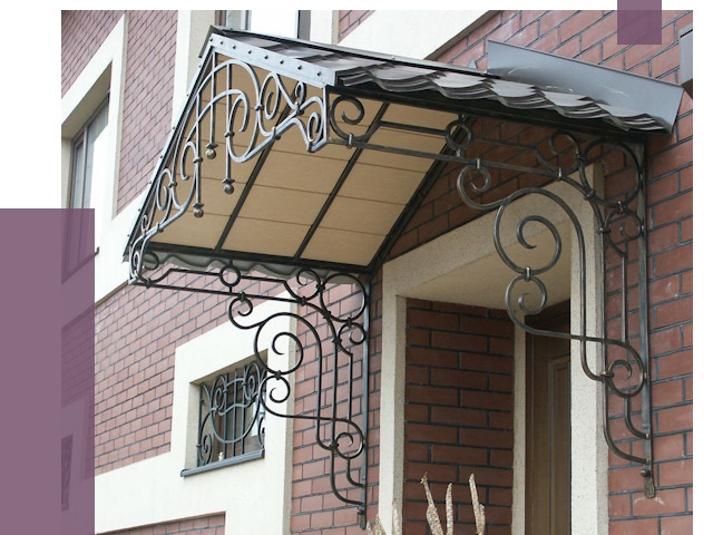 Двускатные козырьки в Шумерле под ключ от 13579 руб.